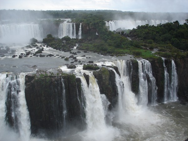 Please wait while the picture is loading